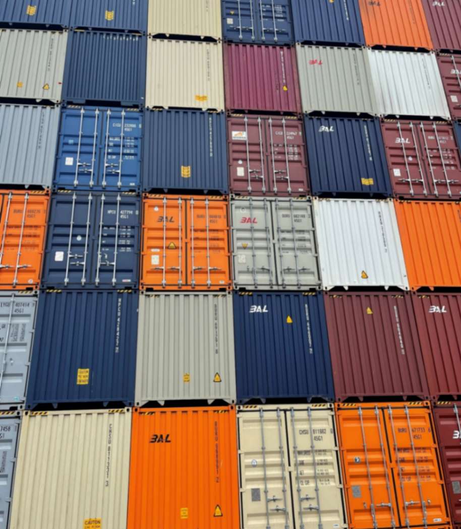 Why hire shipping container in Sydney Why hire shipping container in Sydney